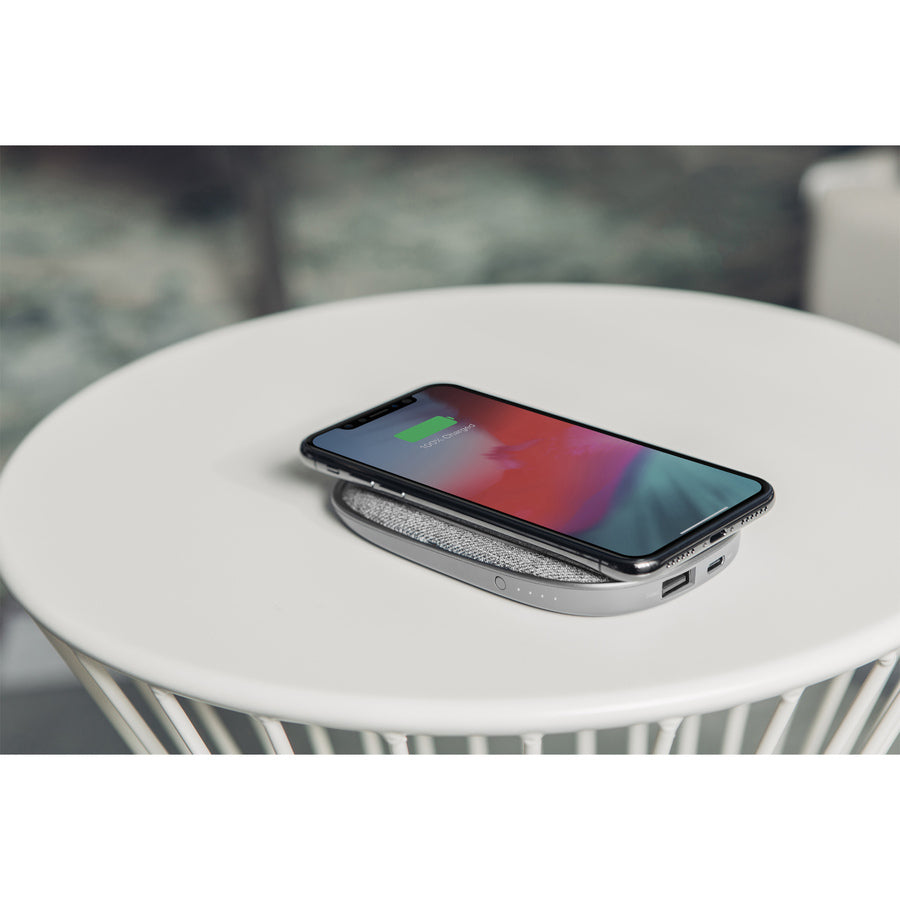 Moshi Porto Q 5K Portable Battery with Built-in Wireless Charger, Qi-certified Fast-charging, 5000 mAh Battery