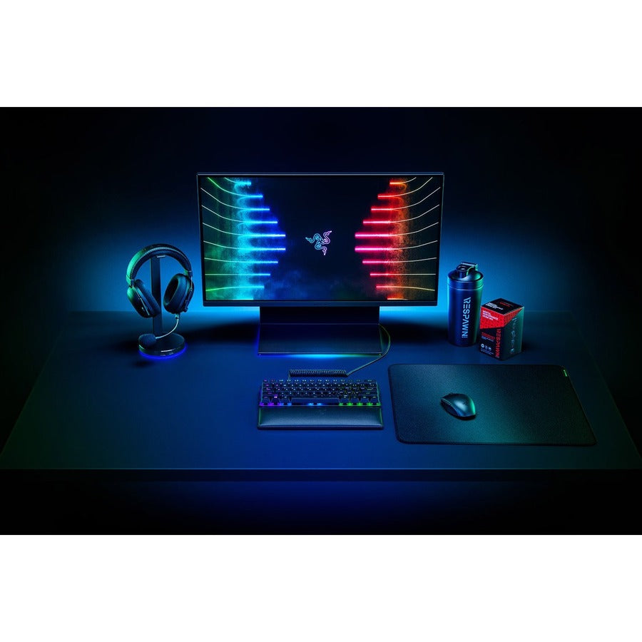 Razer Strider - Large Hybrid Mouse Mat with a Soft Base and Smooth Glide